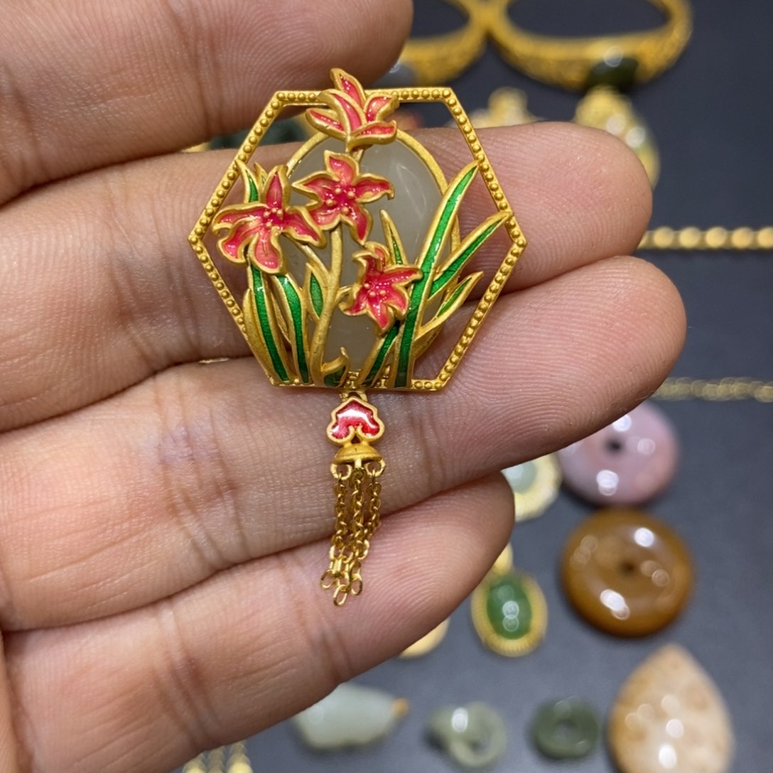 和田玉颈饰银S925镀金镶嵌