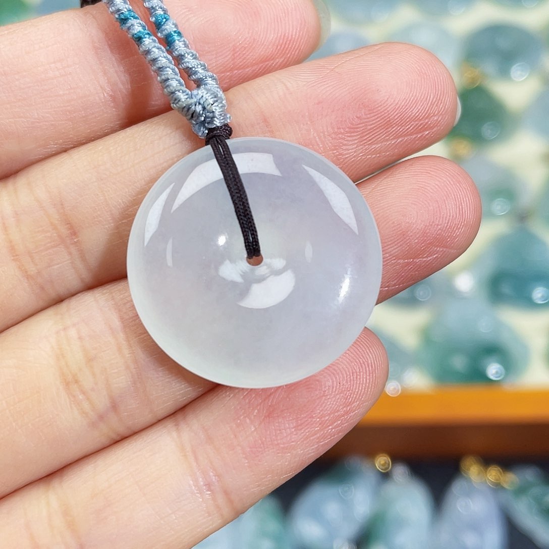 翡翠颈饰未镶嵌吊坠