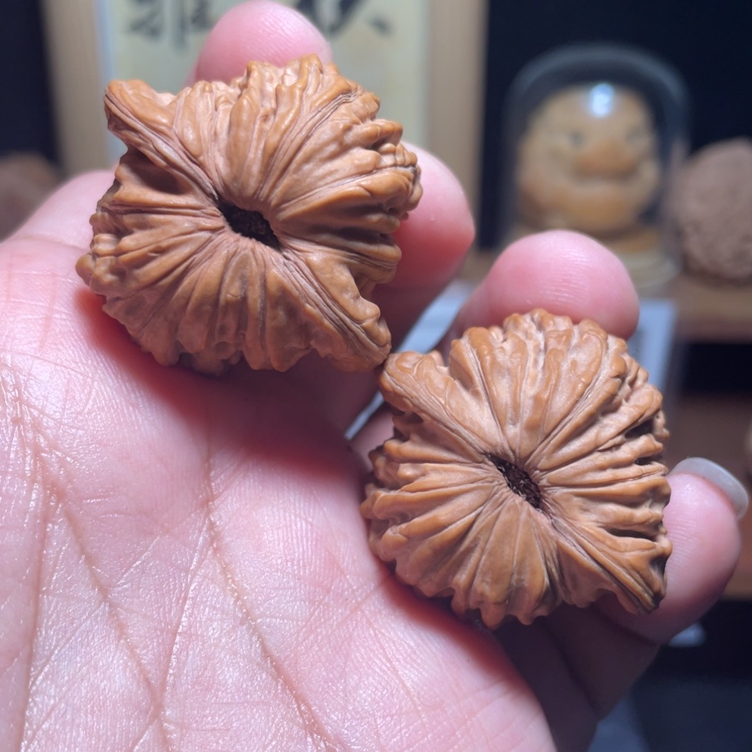 无***有把件文玩核桃汉高楼38尺