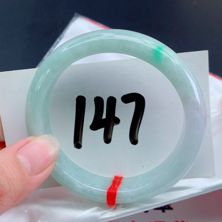 翡翠手镯未镶嵌正