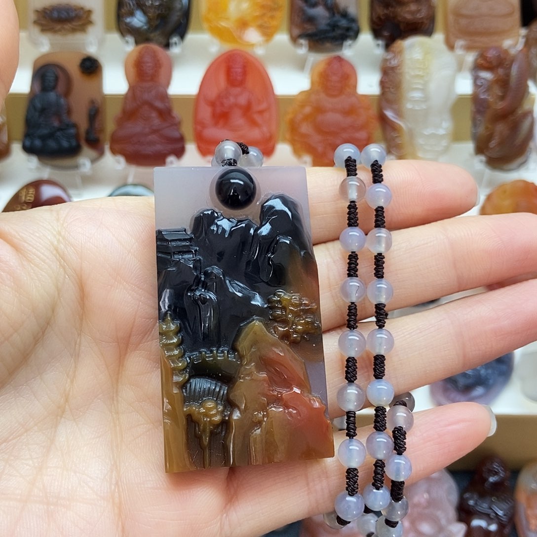 珍****玛瑙/玉髓未镶嵌颈饰