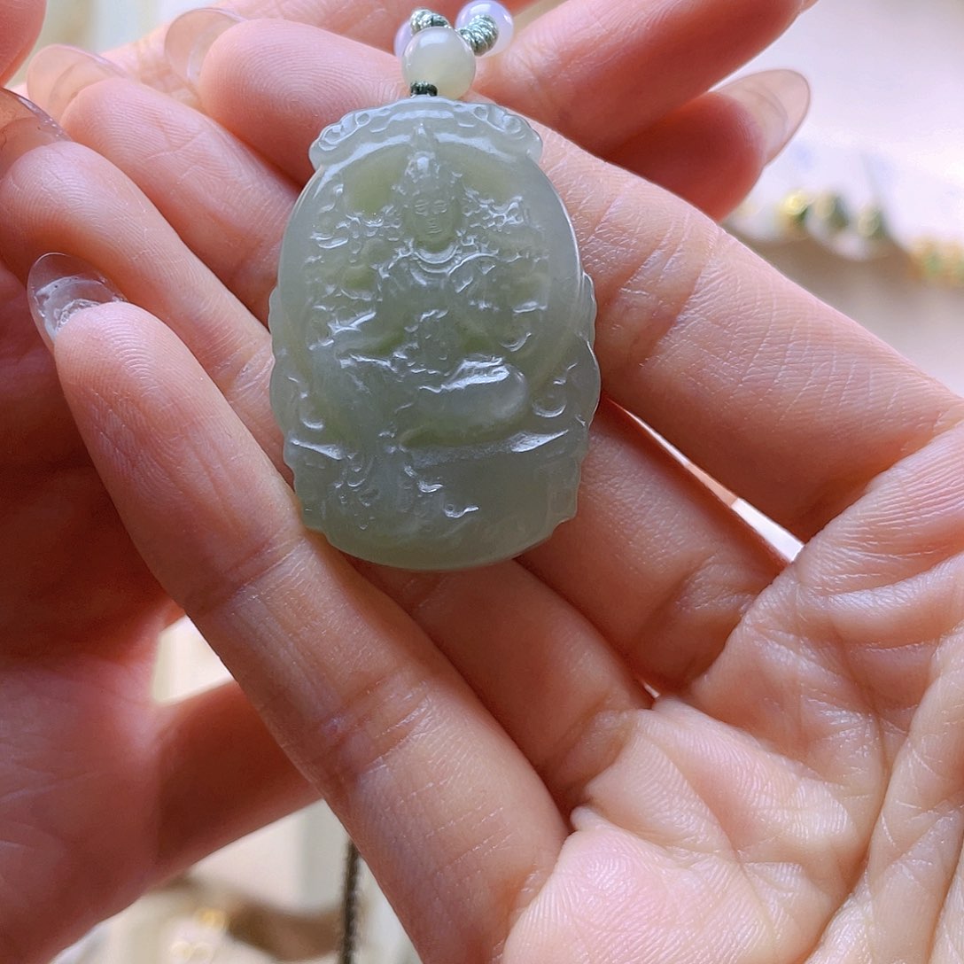 和田玉吊坠(赠链)未镶嵌