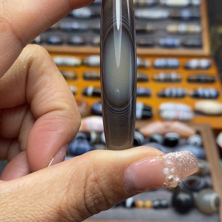 玛瑙/玉髓颈饰未镶嵌倪****弟