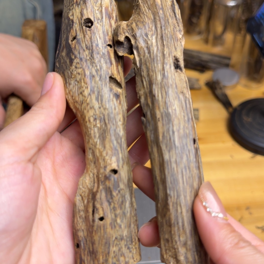 沉香手把件白棋品种块料82克