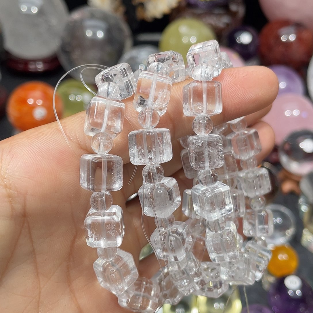 未镶嵌水晶珠宝半成品