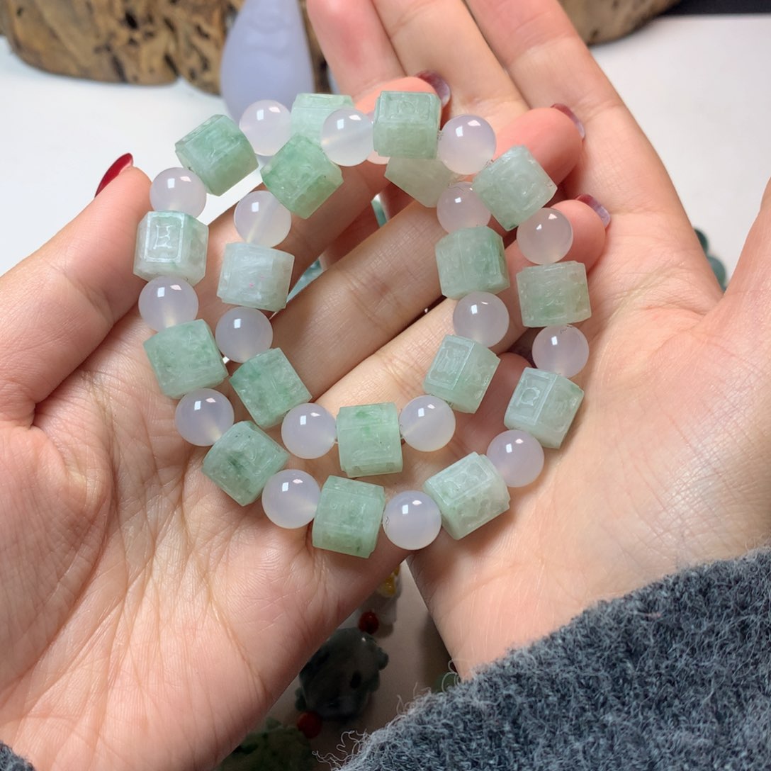 定制翡翠未镶嵌楷****楷翡翠
