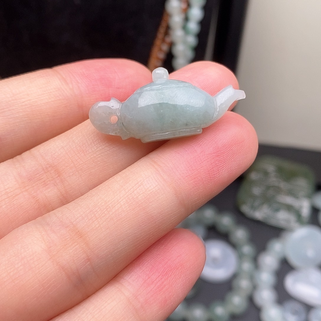 定制翡翠未镶嵌茶壶