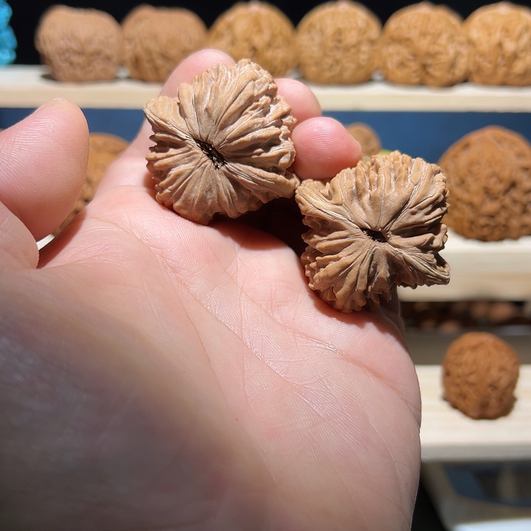 吊坠文玩核桃40四座楼，竞拍品，无售后