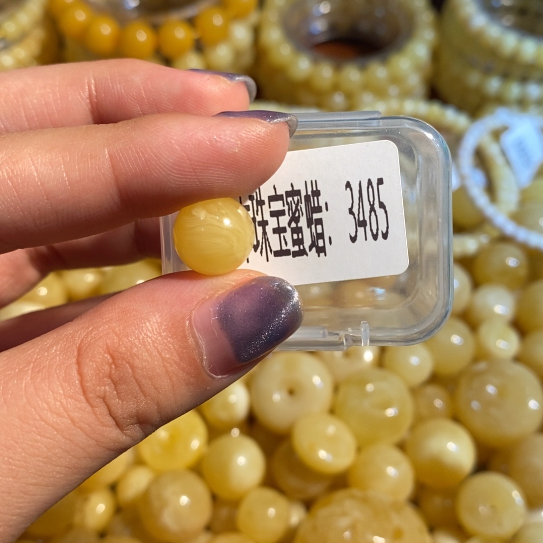 琥珀未镶嵌珠宝奇石3485
