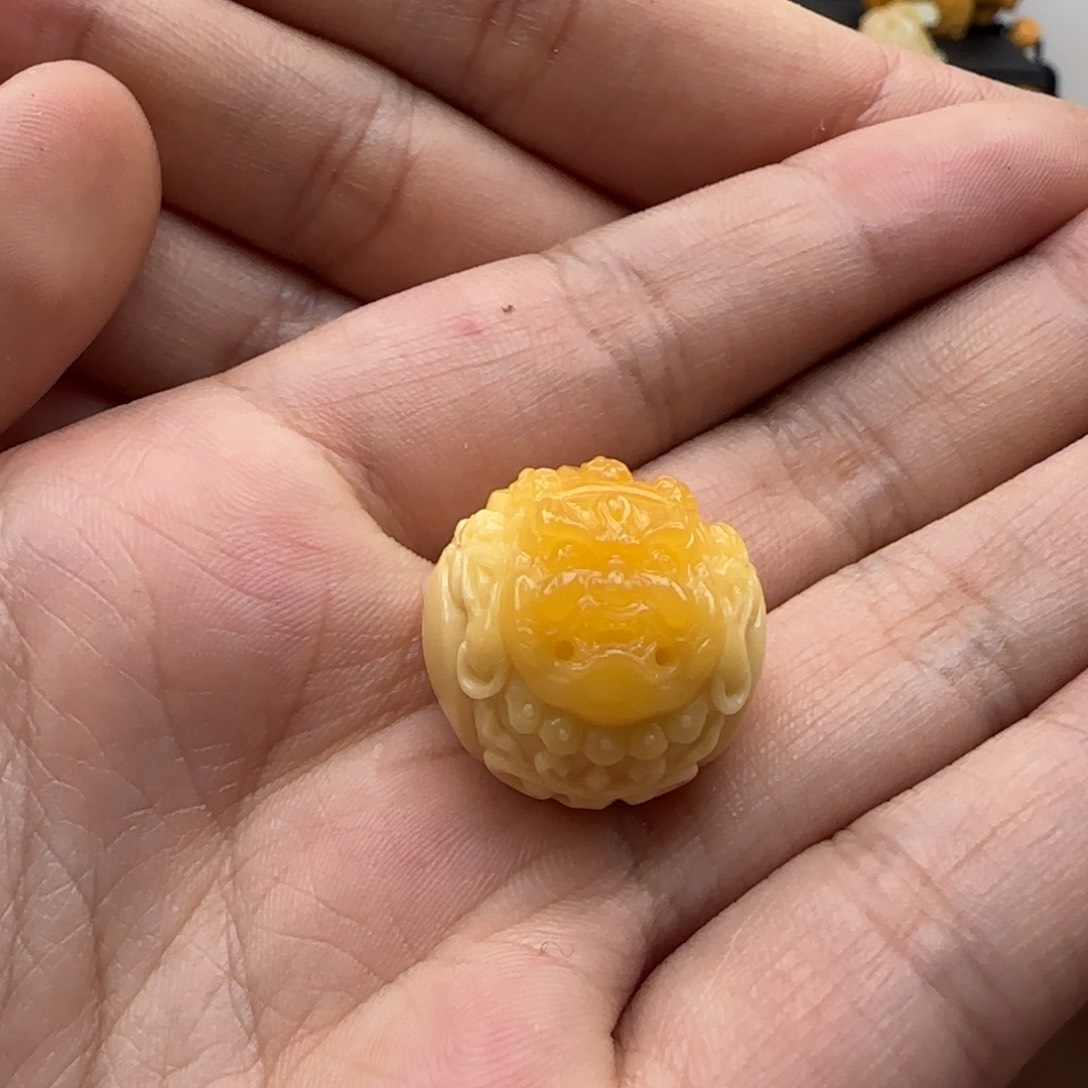 石英质玉颈饰未镶嵌永***远