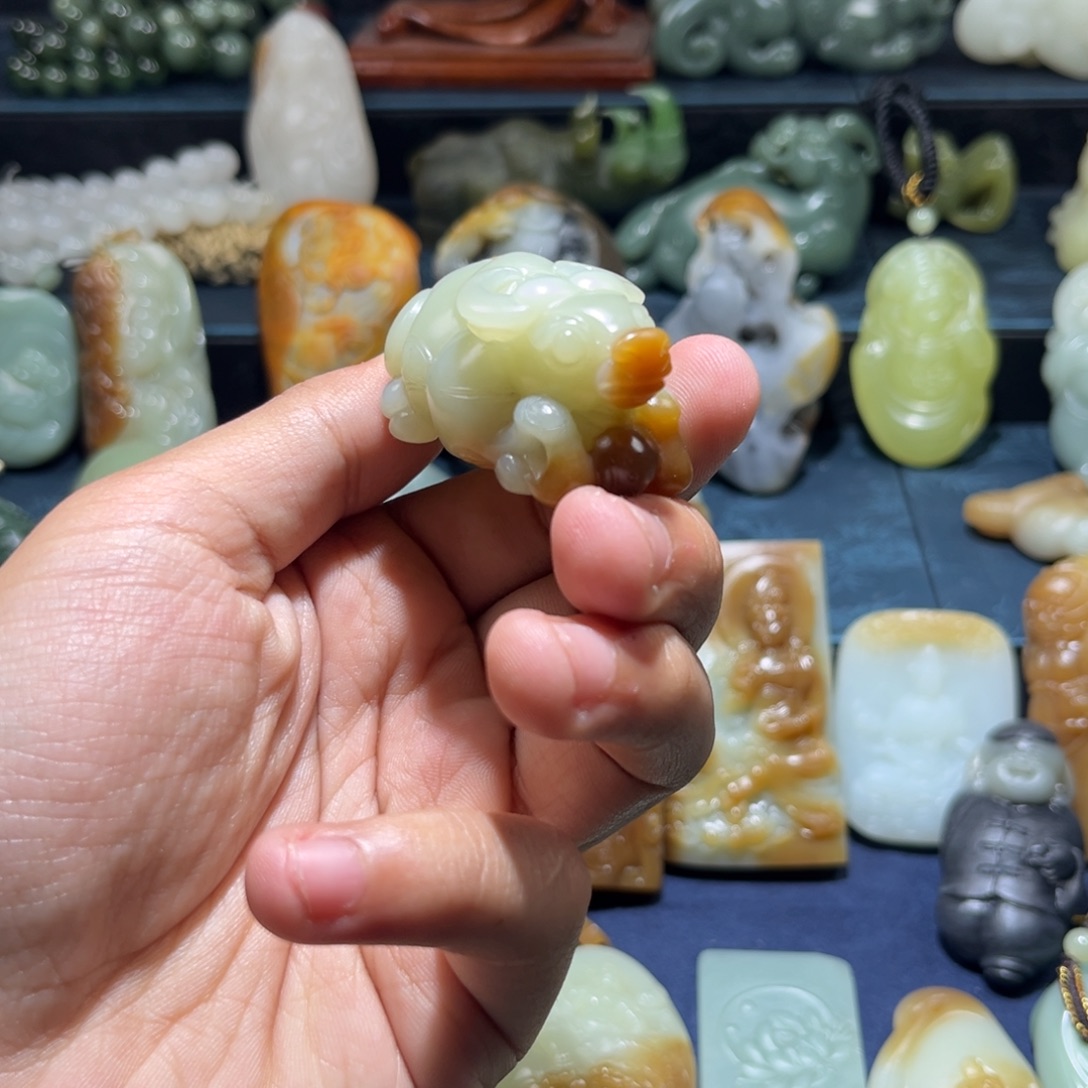 鲸****和田玉未镶嵌挂件