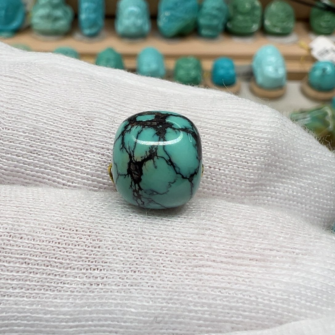 绿松石配饰未镶嵌