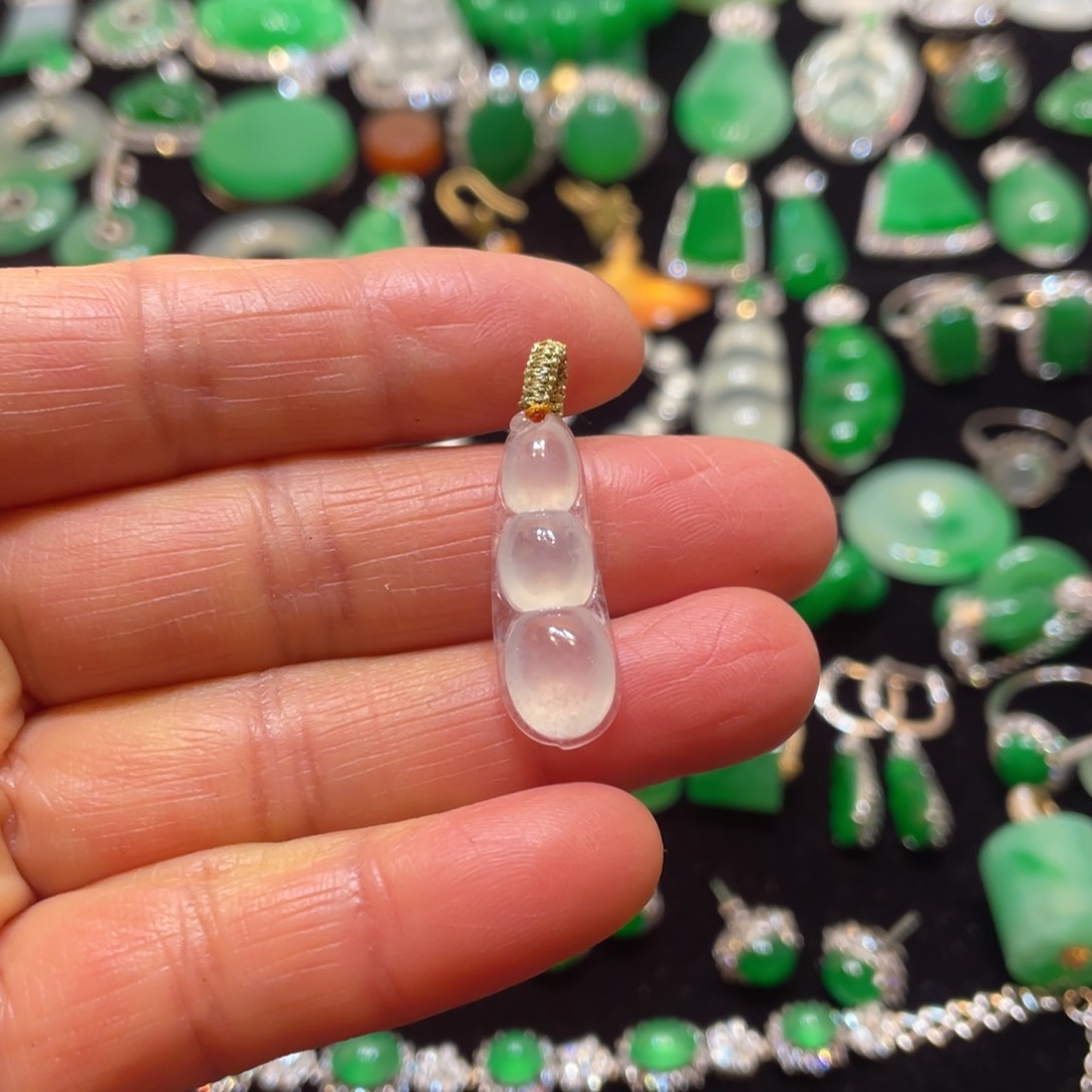 翡翠吊坠(不含链)未镶嵌