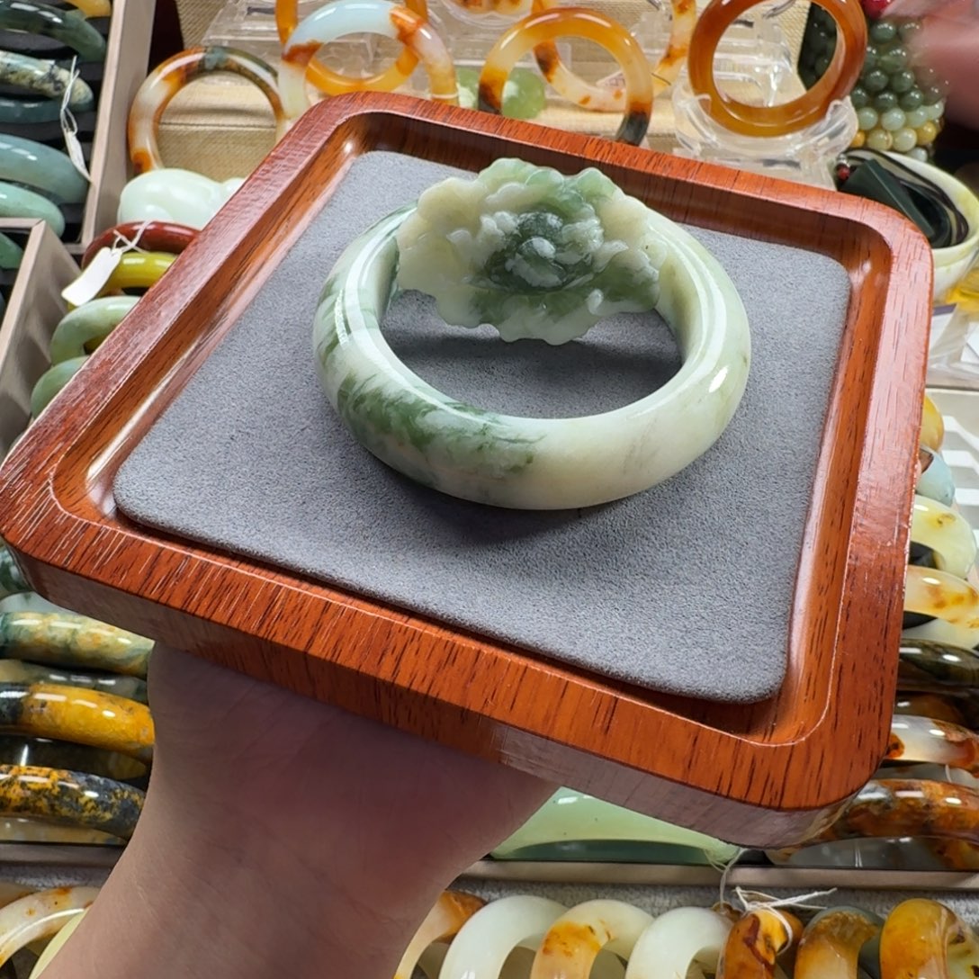 蛇纹石玉未镶嵌手镯55➕口