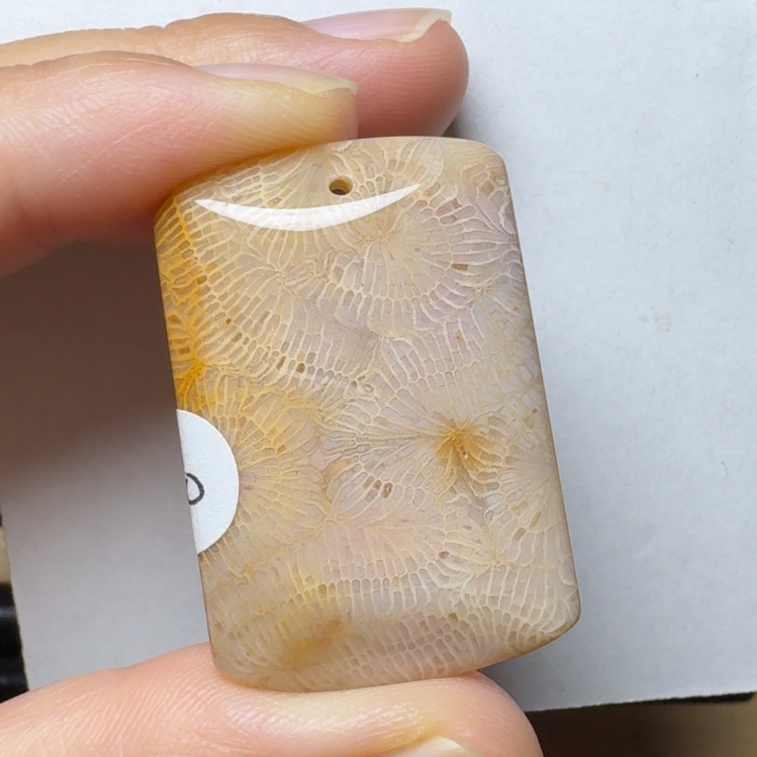 硅化玉黄粉凤尾未镶嵌