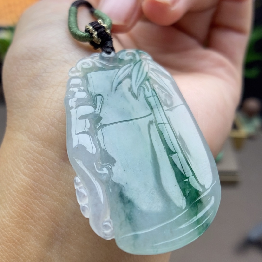 翡翠未镶嵌颈饰吊坠76