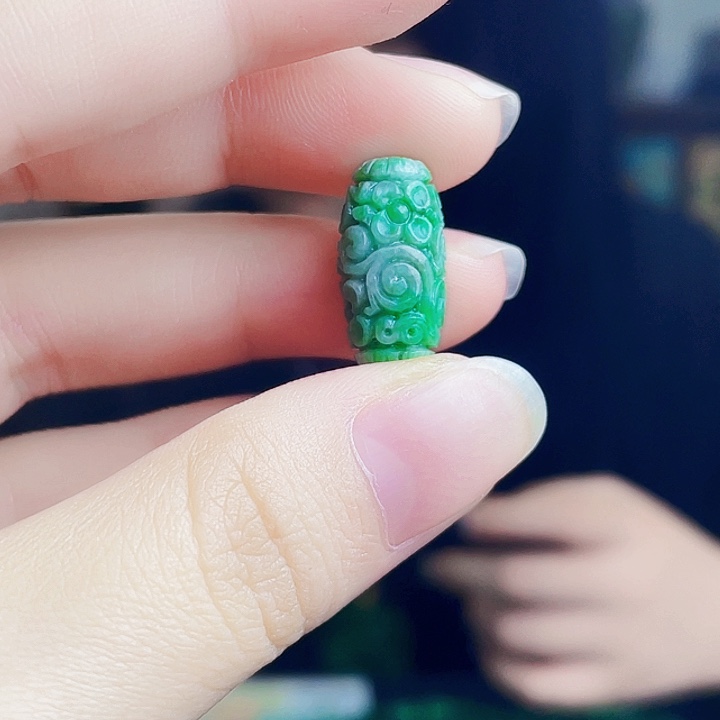 颈饰未镶嵌翡翠多样性