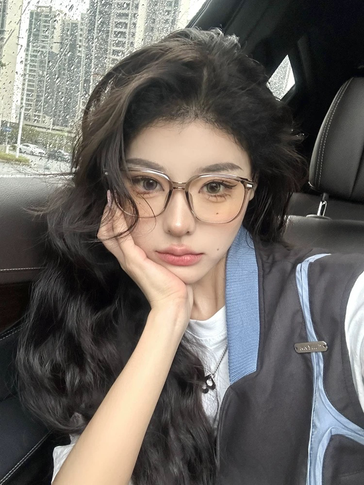 今日福利清眼镜  三个眼镜一组不点菜 （点菜只有2个一组）