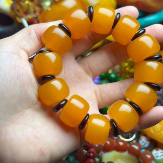 未镶嵌琥珀手串蜜蜡