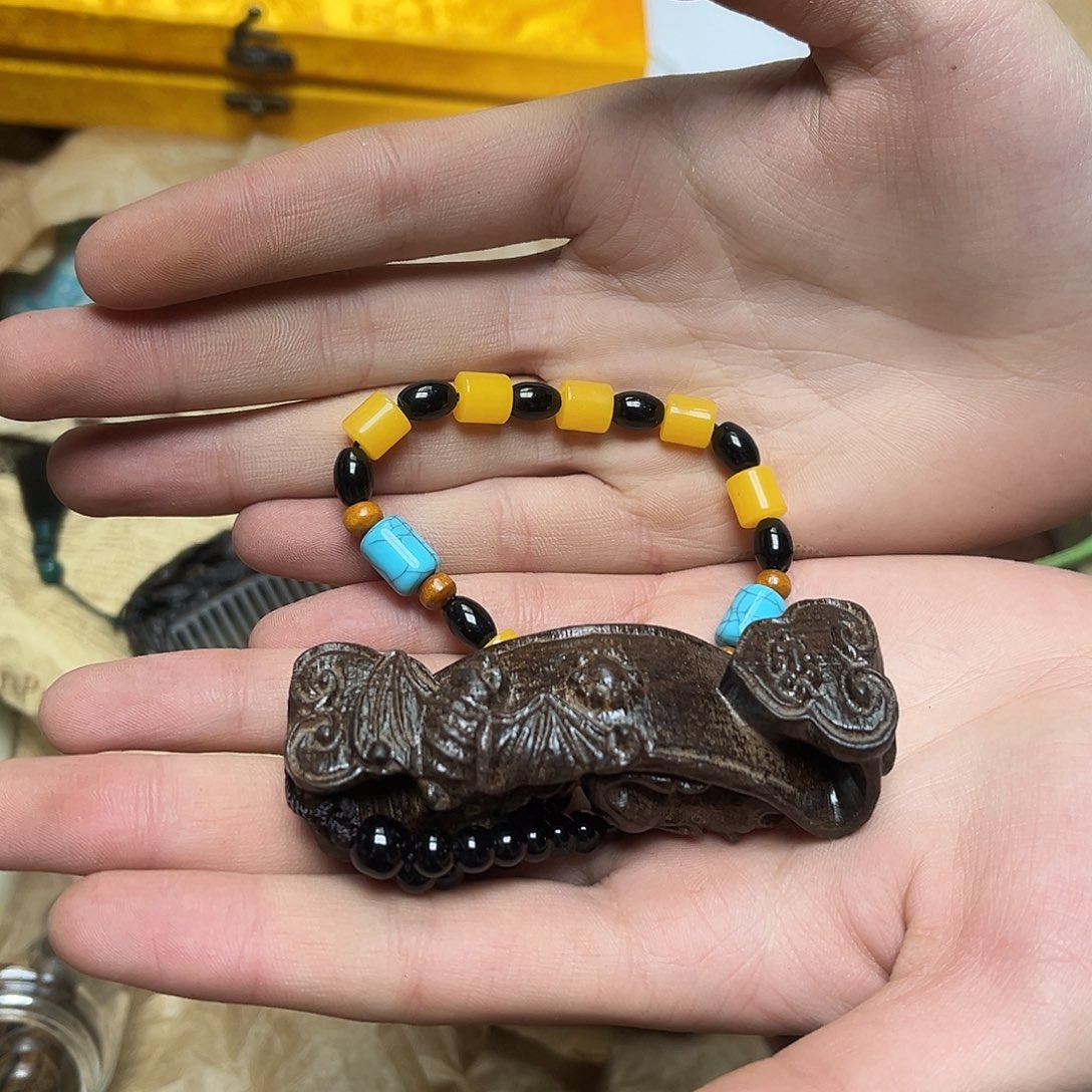 大叶紫檀（黑酸枝木类）