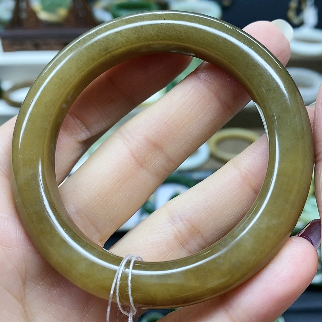 【闪购商品】和田玉手镯未镶嵌和田玉且末糖