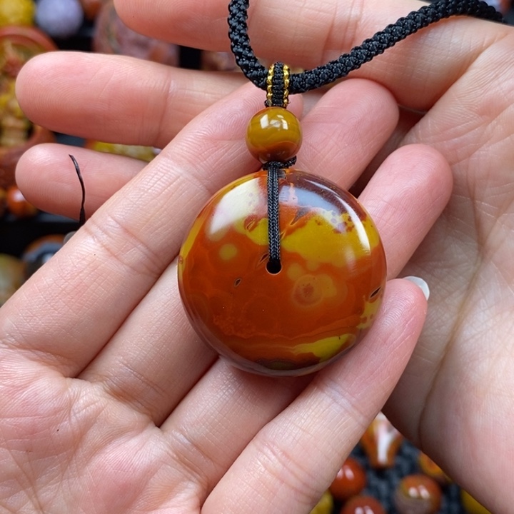 玛瑙/玉髓未镶嵌挂件战国红挂件