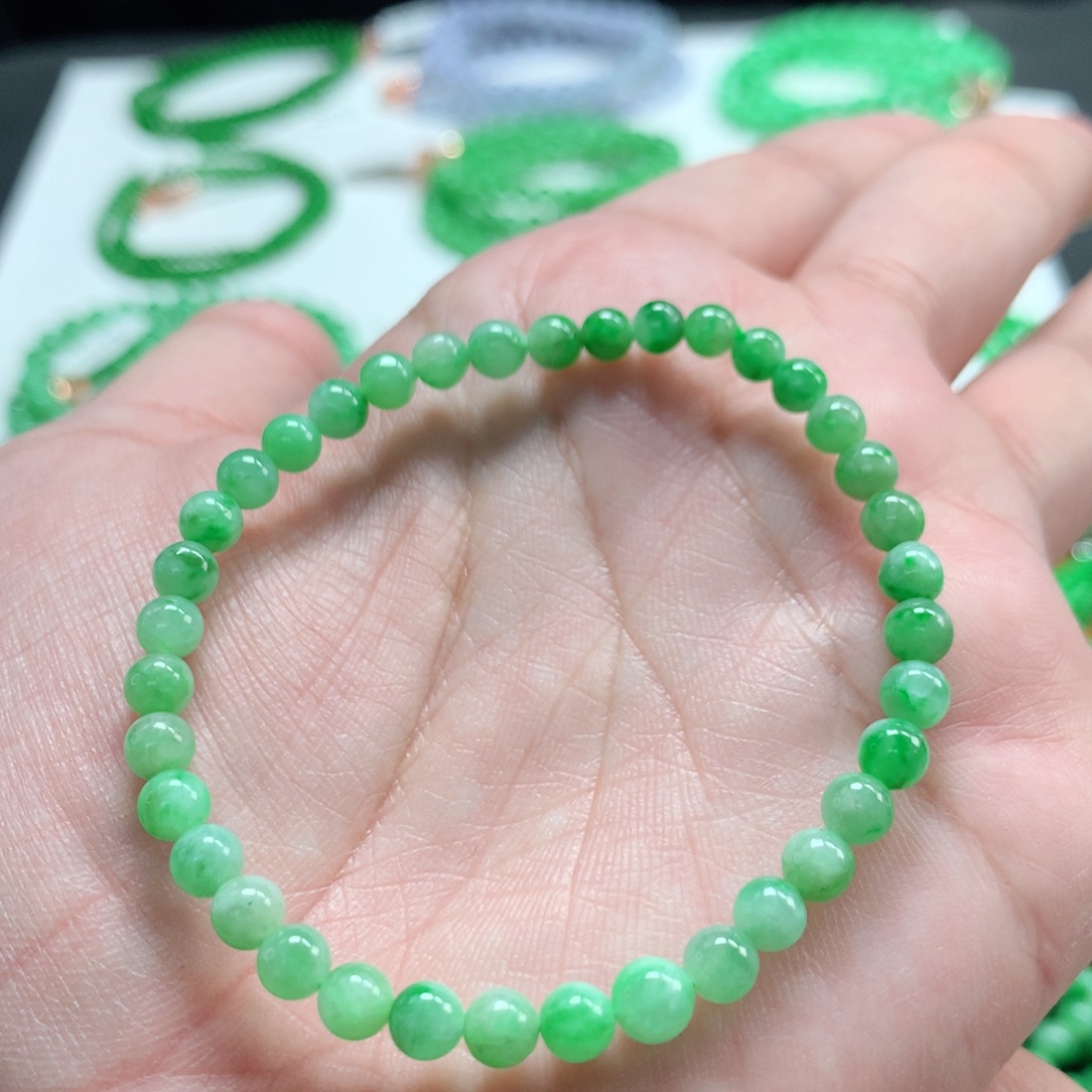 翡翠未镶嵌手链翡翠