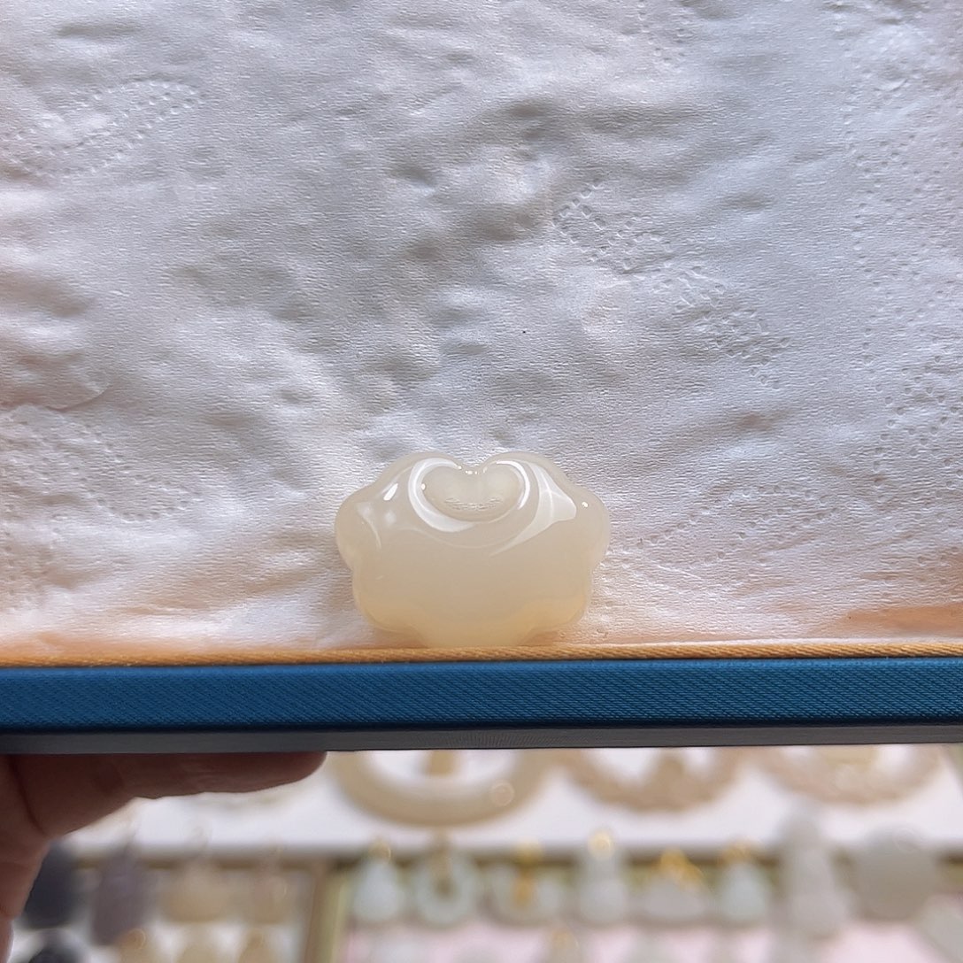 和田玉未镶嵌吊坠(不含链)