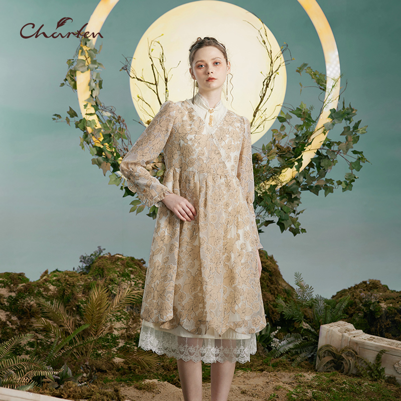 【媛媛专享】朝峰蕾丝碎花复古拼接功能领子连衣裙CFD3B310-3017G