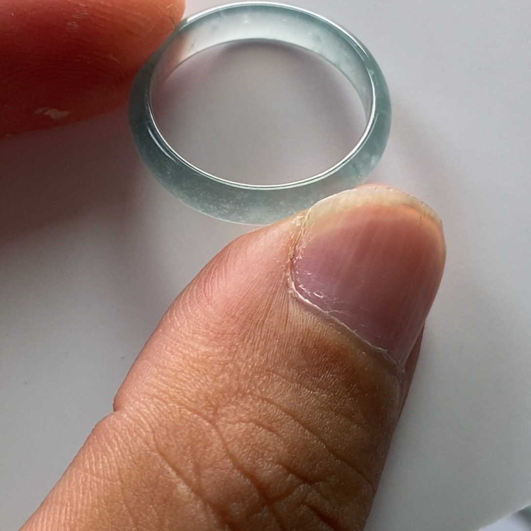 翡翠颈饰未镶嵌天然