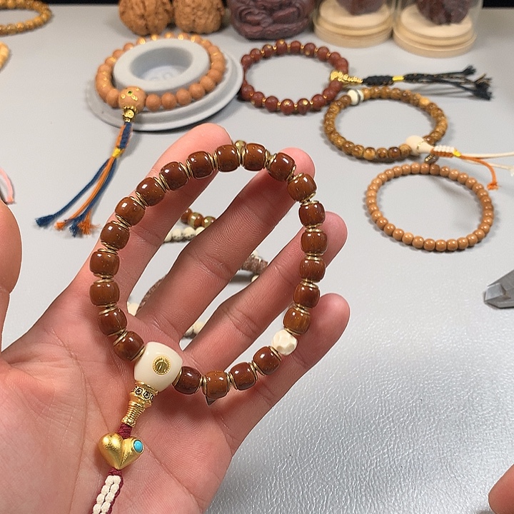 吊坠紫金鼠。。。。。。。。。。