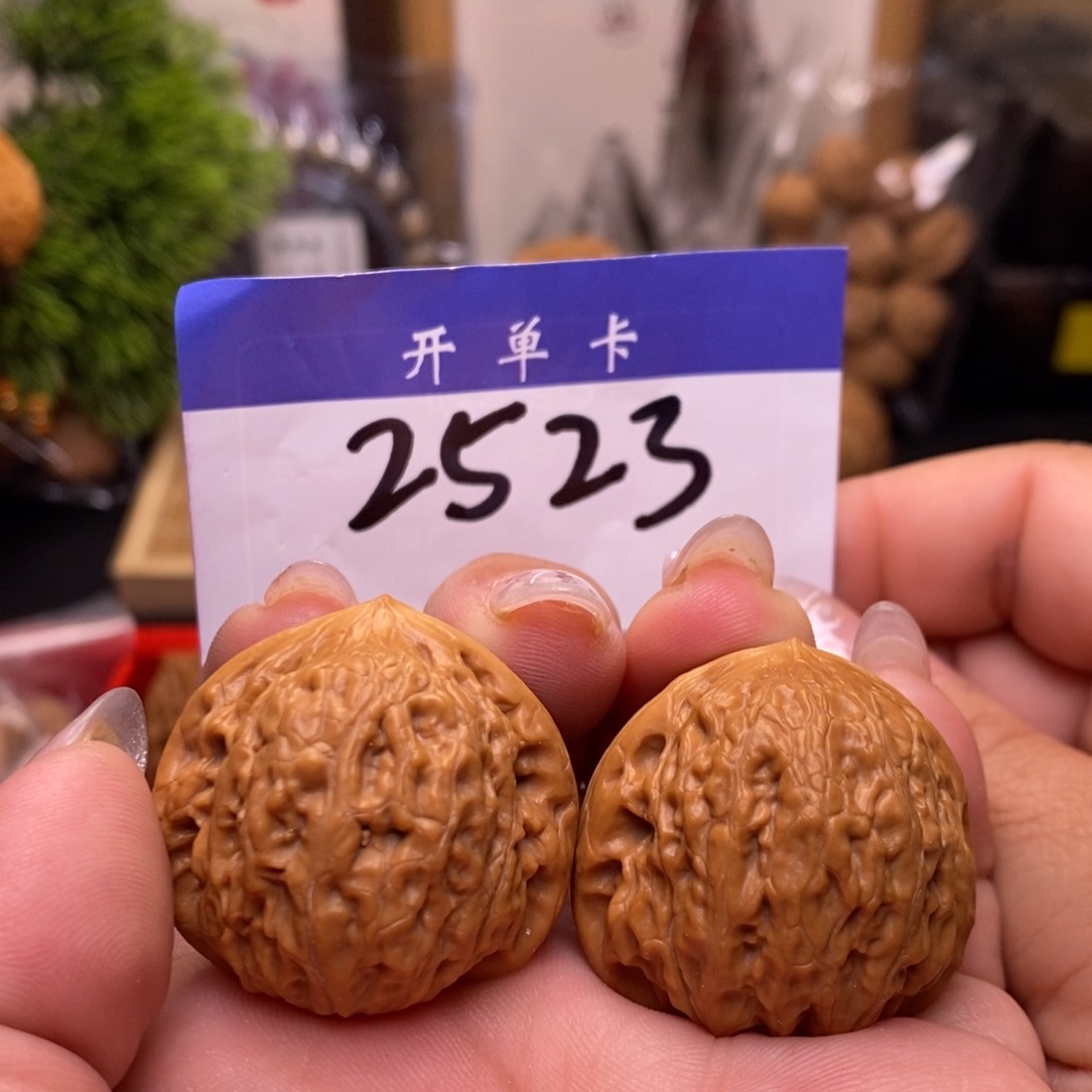 桃核吊坠铁锤。边33。丹。微修