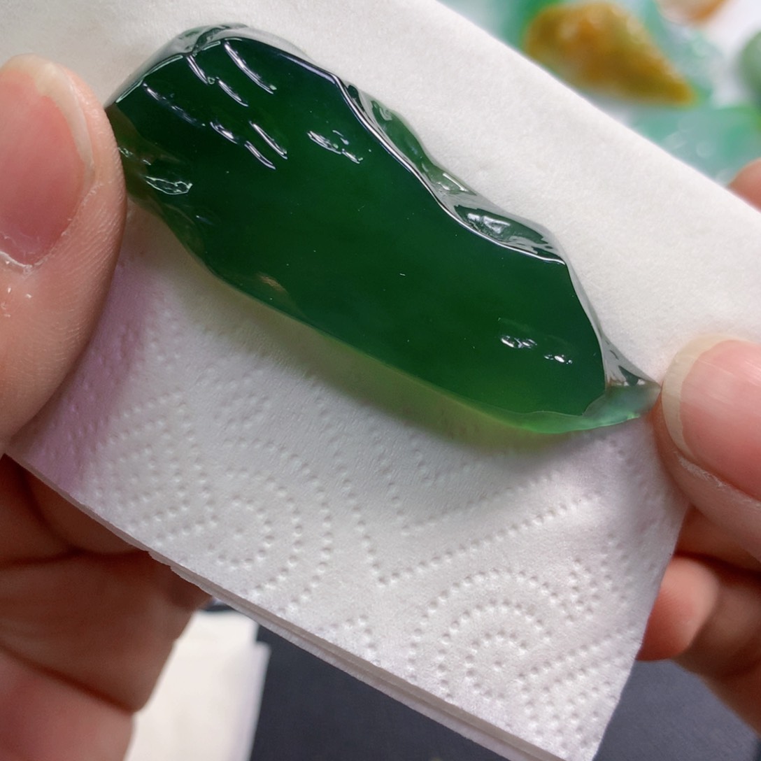 【闪购商品】翡翠吊坠(不含链)未镶嵌