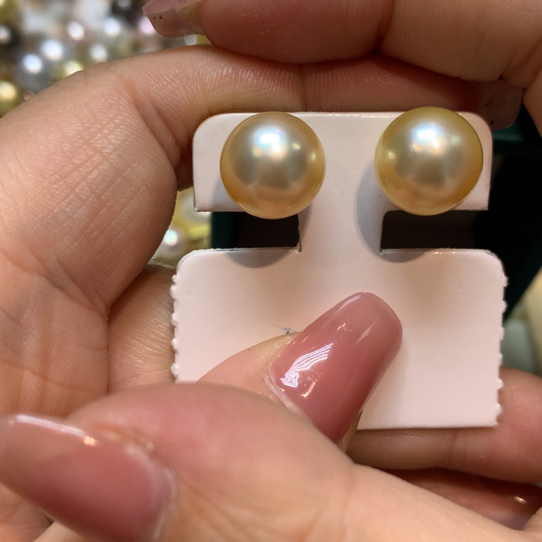 海水珍珠耳饰18K金镶嵌