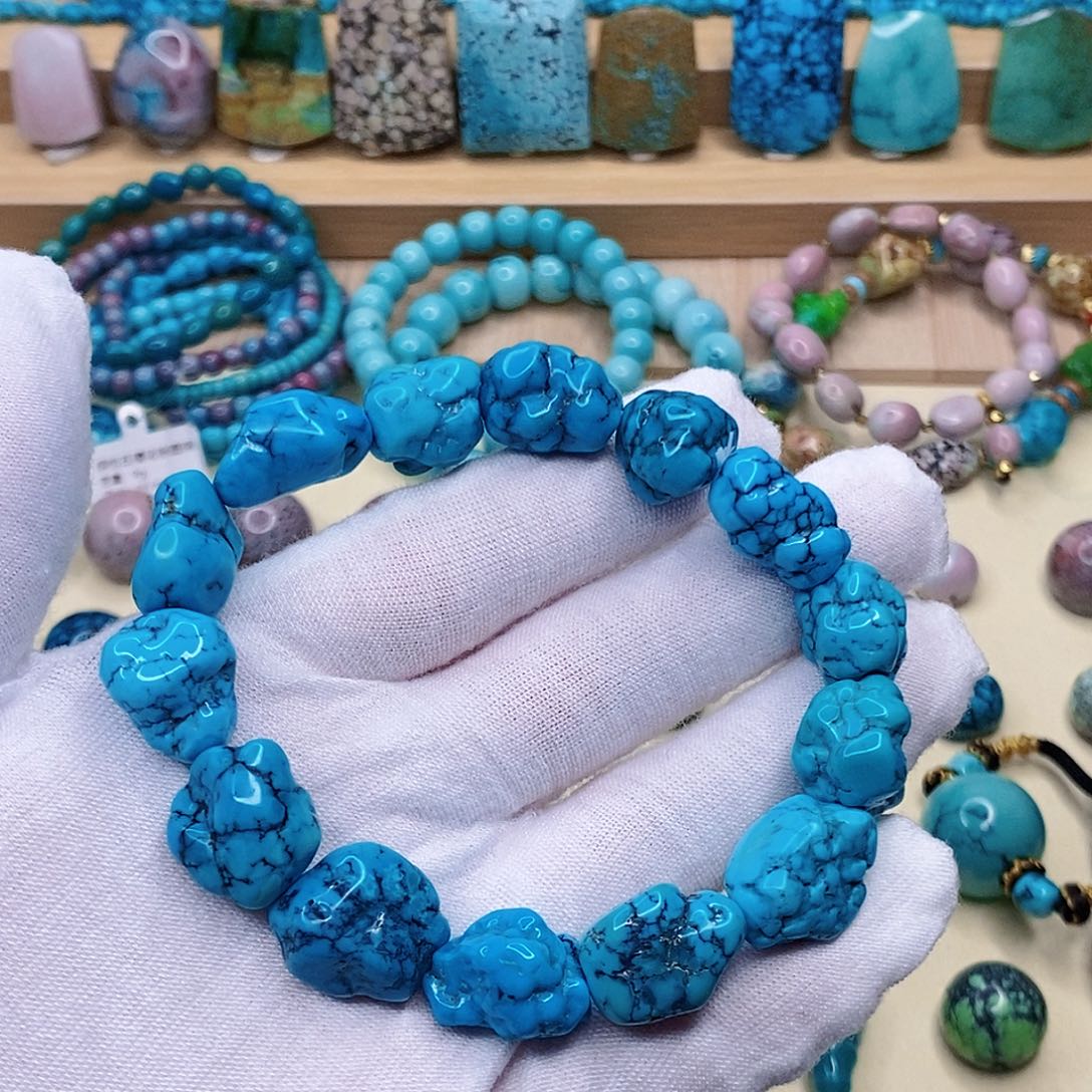 绿松石未镶嵌珠宝奇石