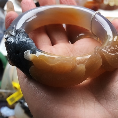 玛瑙/玉髓手镯未镶嵌