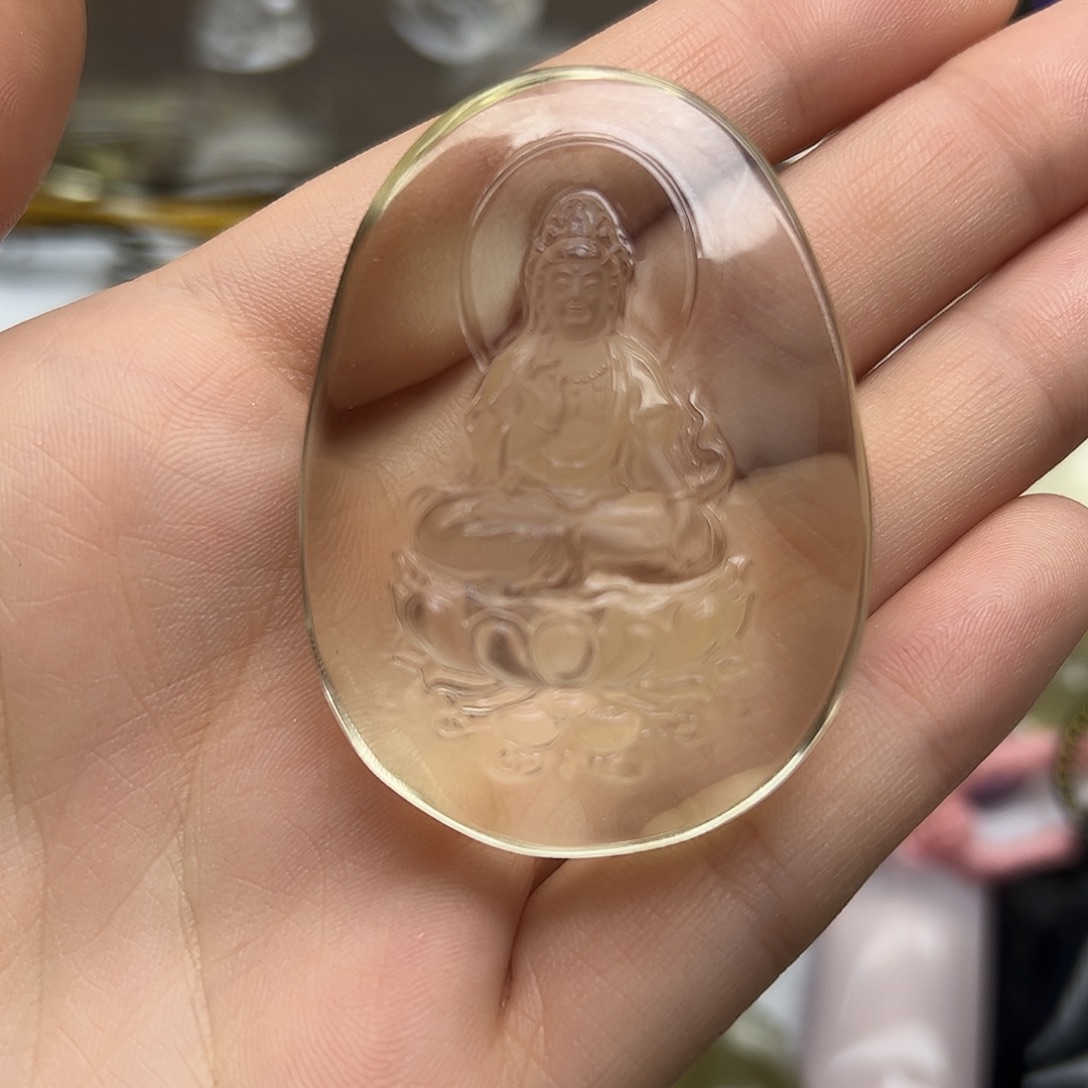 未镶嵌水晶颈饰黄水晶观音