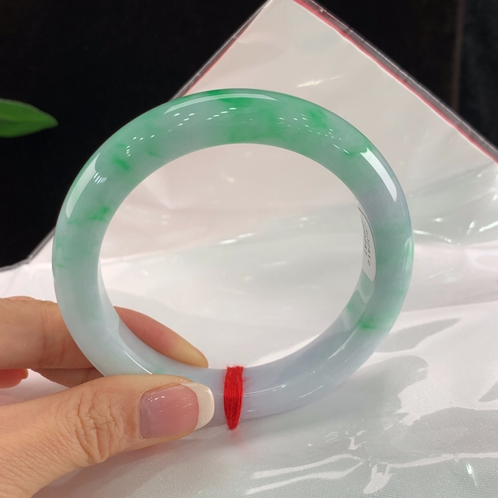 翡翠手镯未镶嵌111-0247