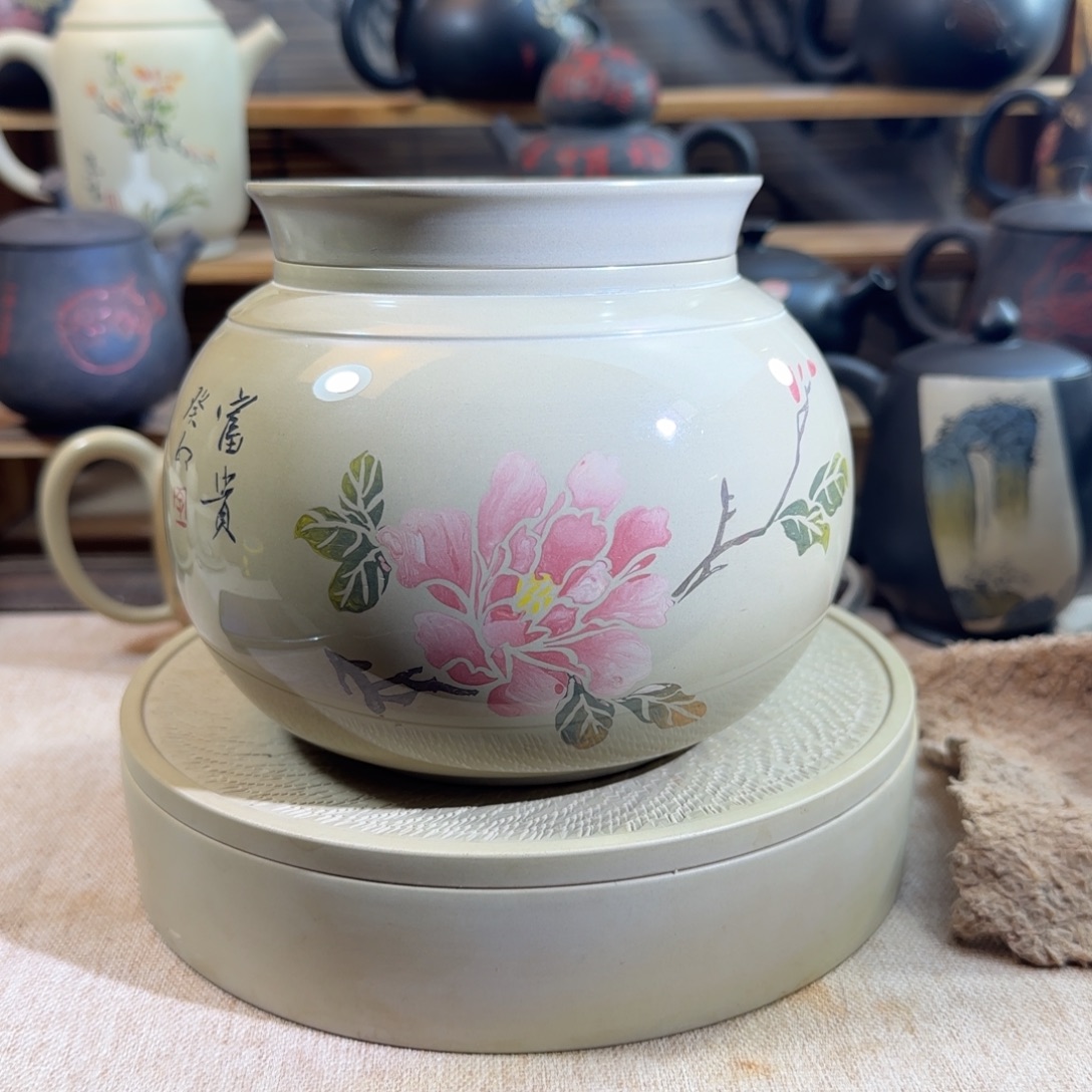 建水紫陶水亮彩填桌面罐200克微瑕