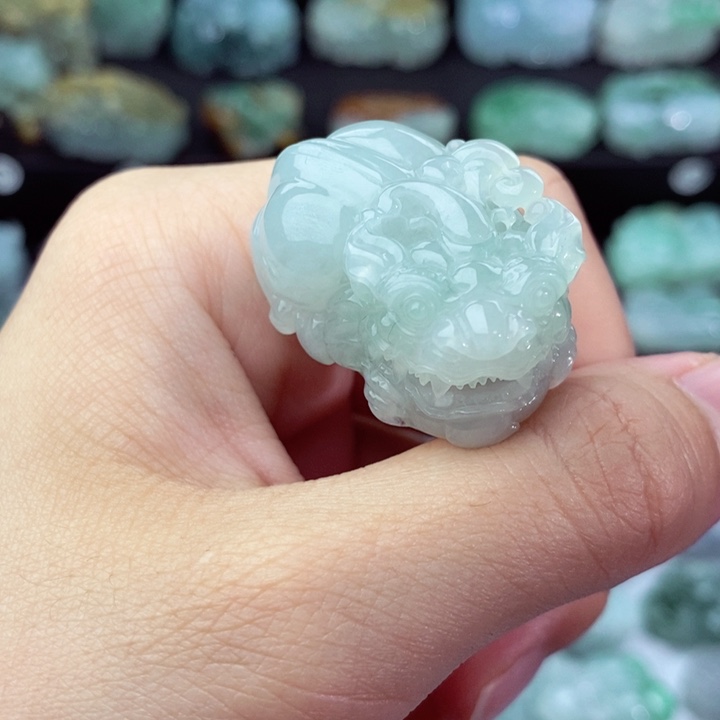 翡翠颈饰未镶嵌天然