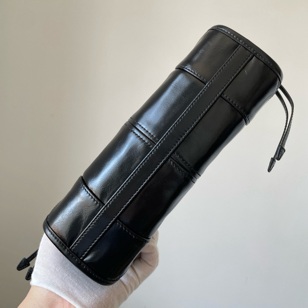 【Meet Bz】P*soft   手提斜挎包包/不核对  不发货