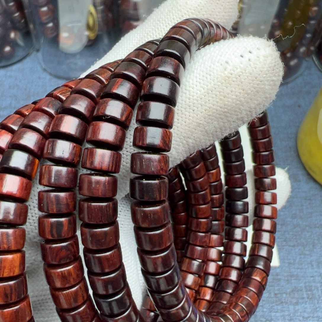 木海南红降花梨公4×7药片珠单圈50颗+