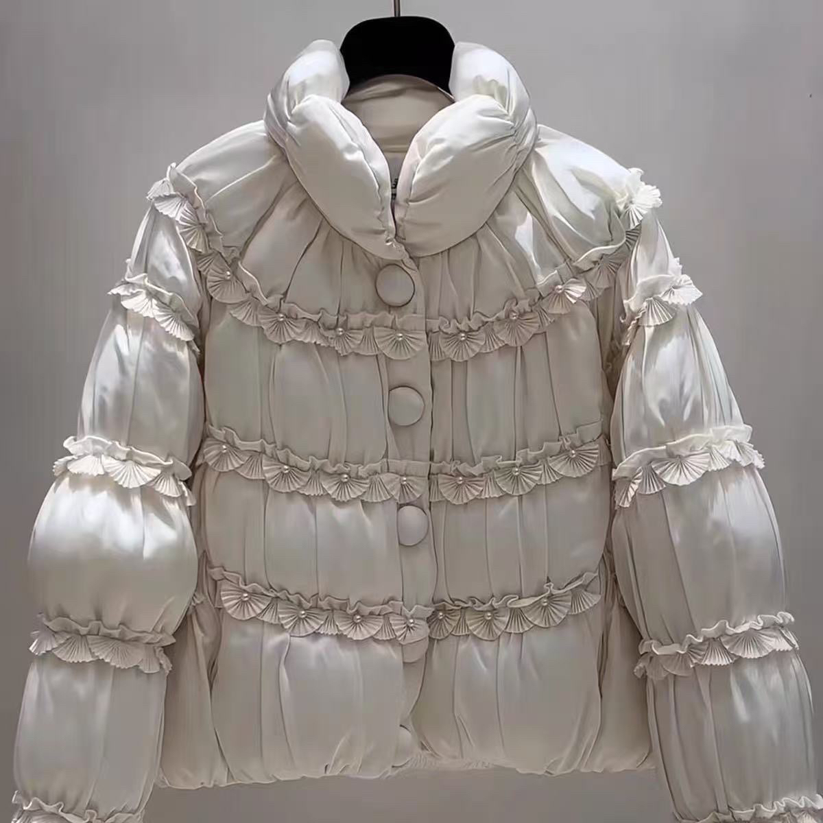 《no退no换默认微瑕》时尚蓬松白色立领云朵面包羽绒服外套汉服