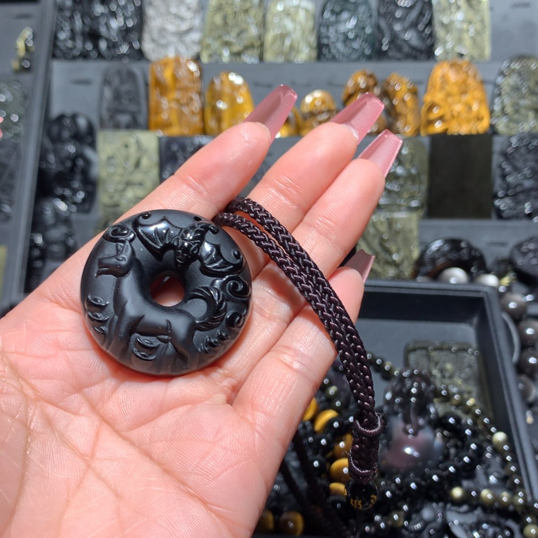 黑曜岩吊坠(赠链)未镶嵌只***身