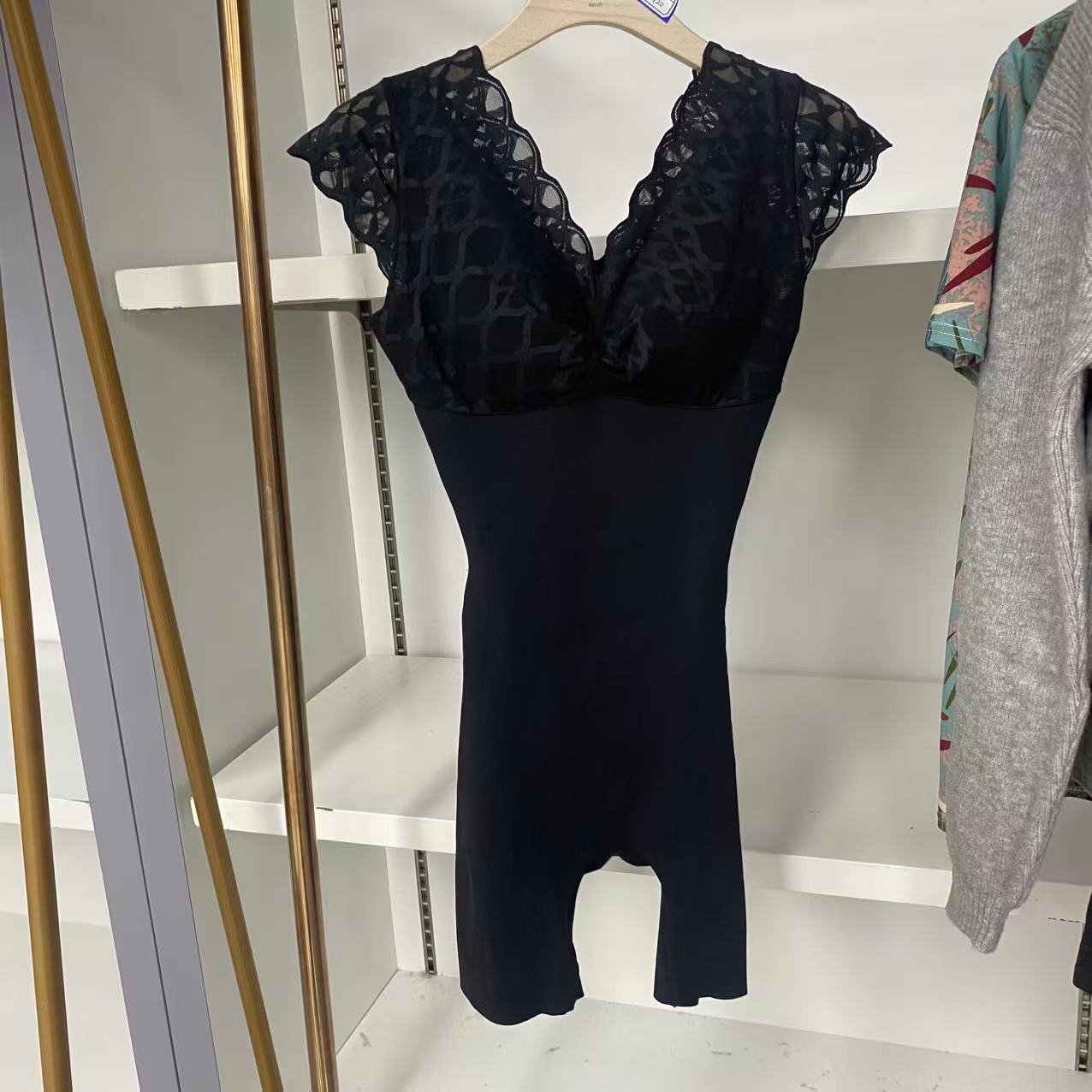 【孤品】女士连体黑色塑身衣0254