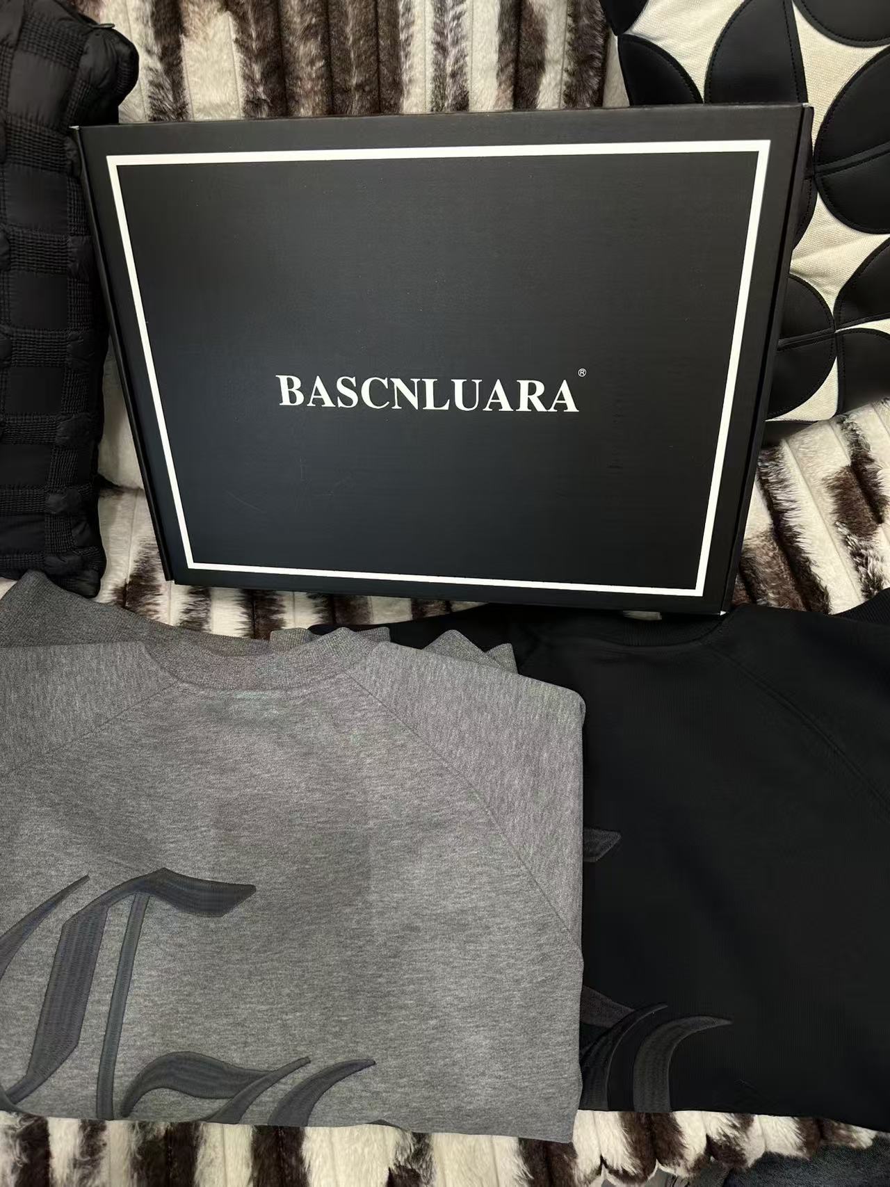 【23号链接】休闲情侣黑色宽松卫 衣百搭设计师JL276