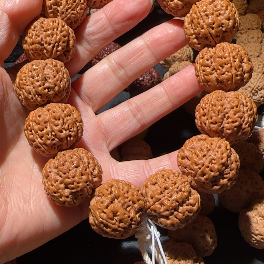 金刚菩提手串24梁梅花