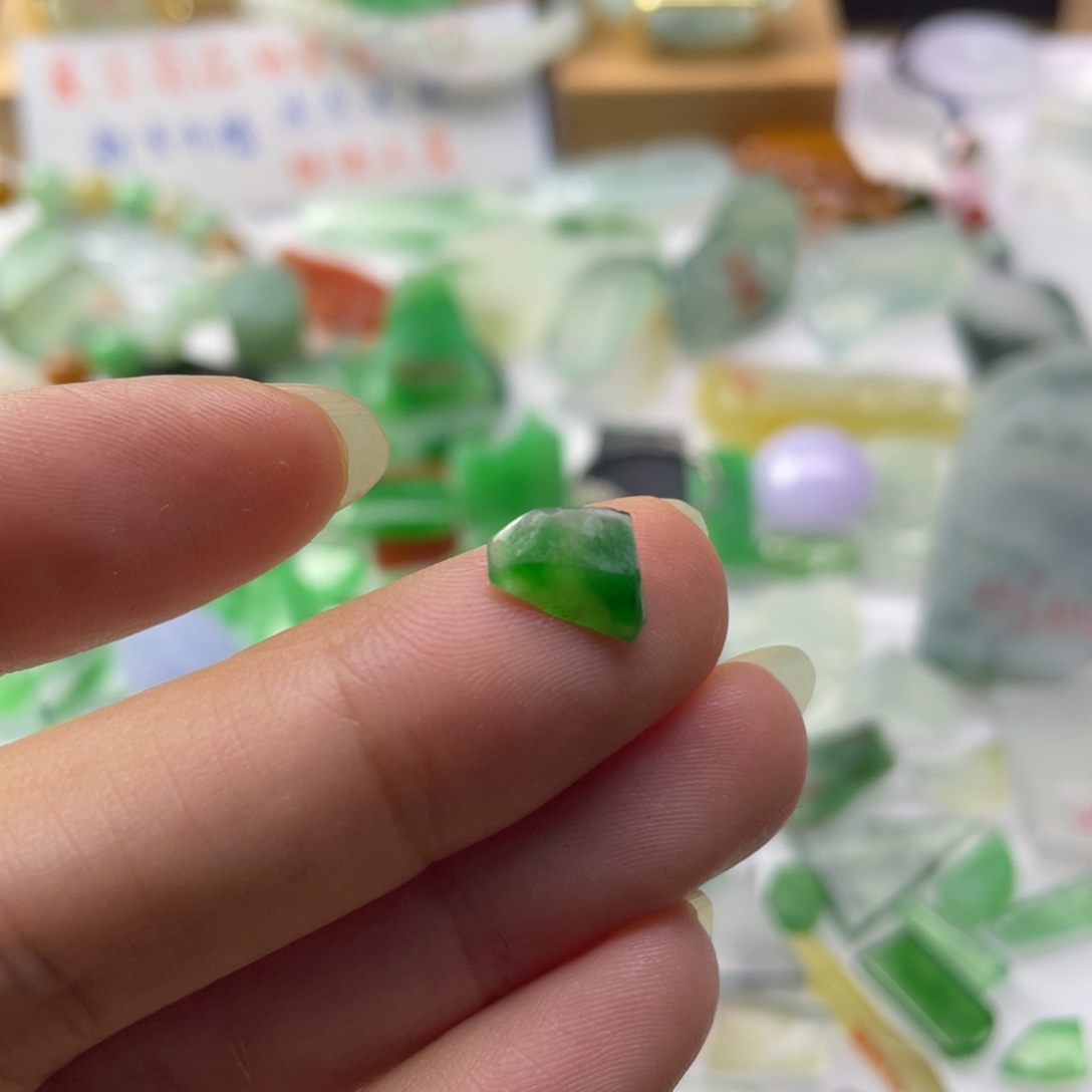 定制翡翠未镶嵌天然缅甸翡翠