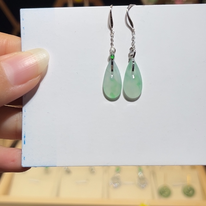 翡翠18K金镶嵌耳饰耳饰