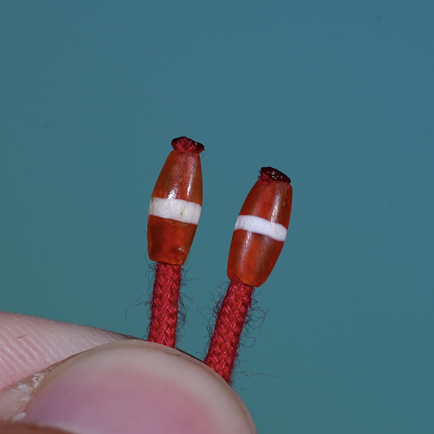 【古珠】3.8*7.4/3.4*7.2mm千年一线红玉髓弟子珠文玩保真保老